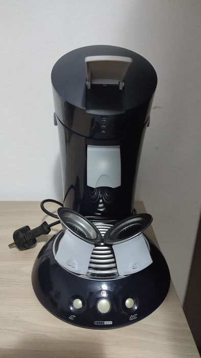 Maquina de café Pfilips SENSEO Mansilla.nova...sem uzo.