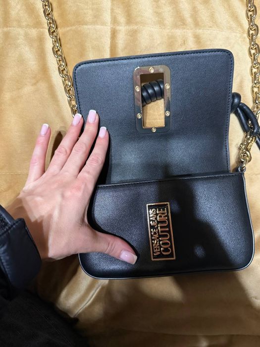 Сумочка Versace Jeans Couture
Оригінал 
Стан ідеальний 
Ціна 2480