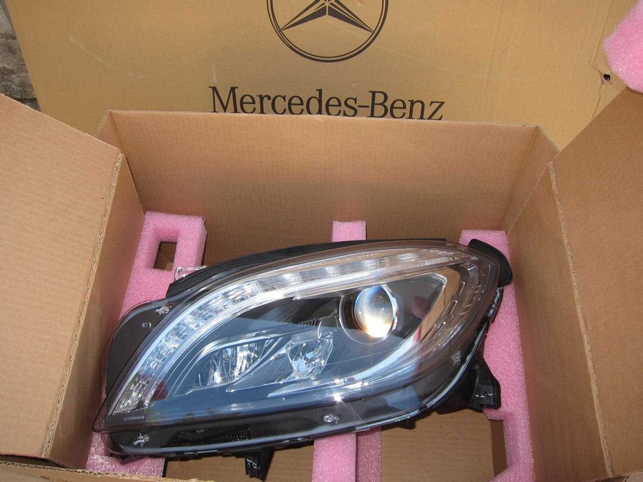 Продам Фара Mercedes ML GLE W 166 Бі Ксенон + LED A1668205659: 651