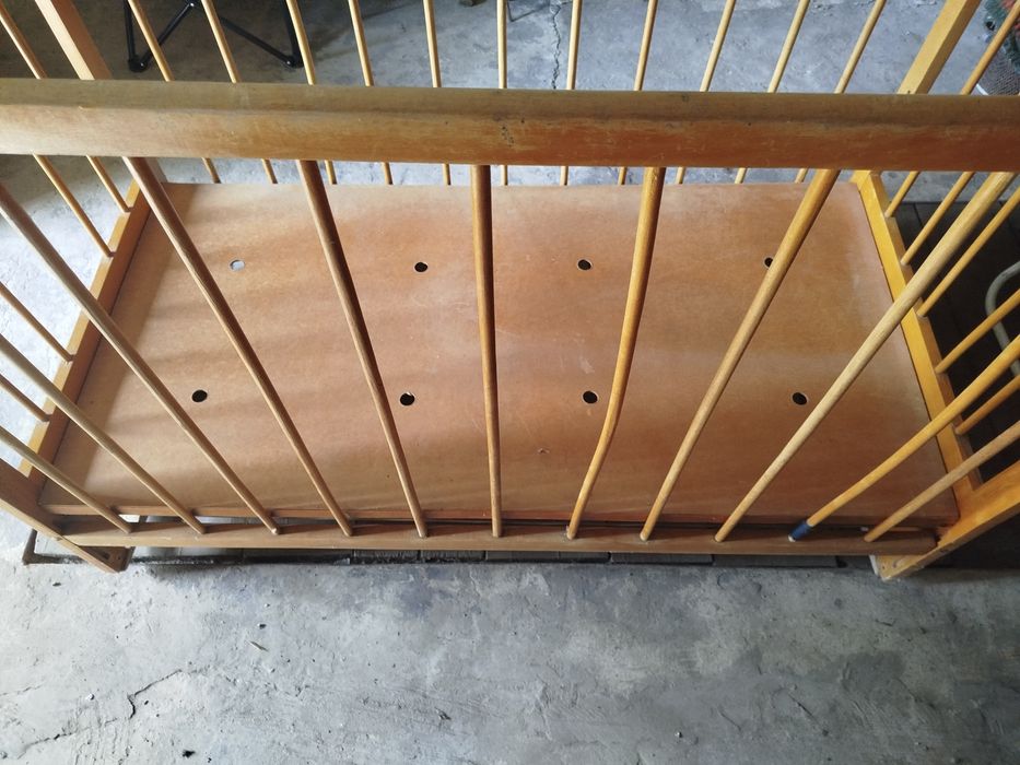 Отдам бесплатно кроватку