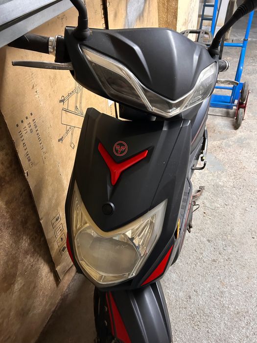 Scooter elétrica