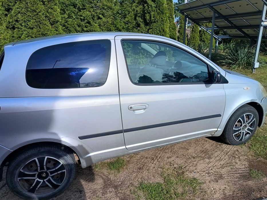 Toyota Yaris 1 auto
