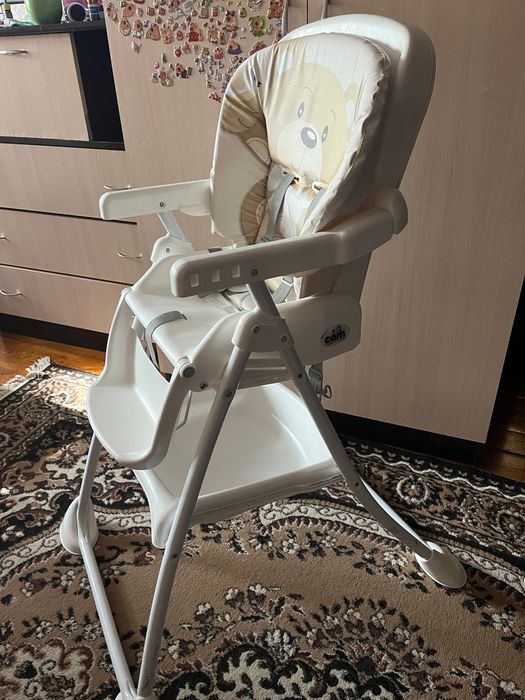 Столик для годування