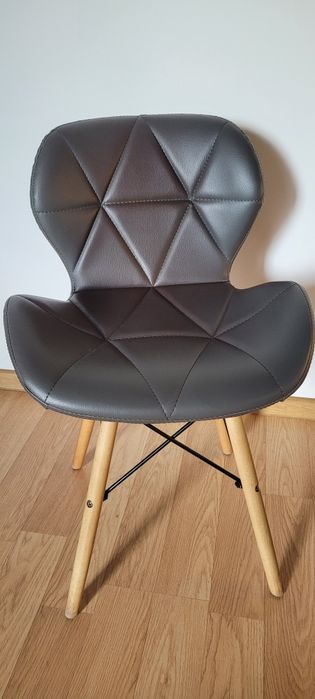 Krzesło skandynawskie z ekoskóry