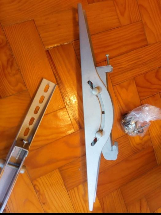 Suporte de parede para televisão