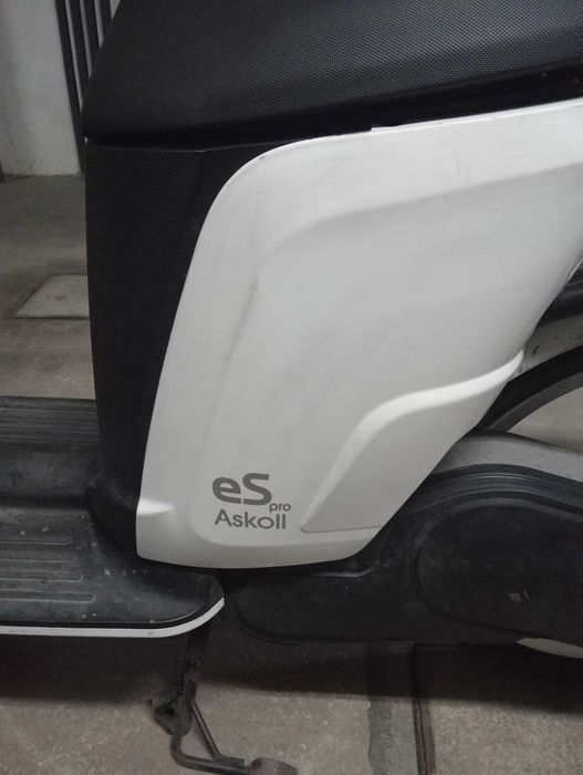 Moto eléctrica Askoll 50cc