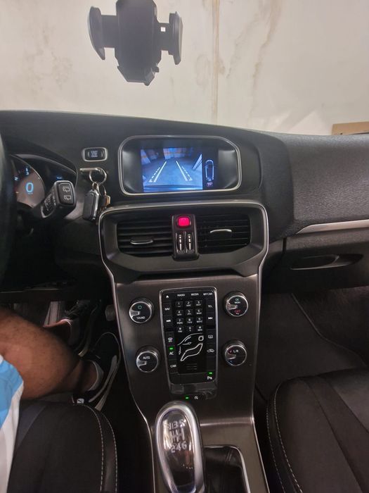 Volvo V40 Momentum 2013