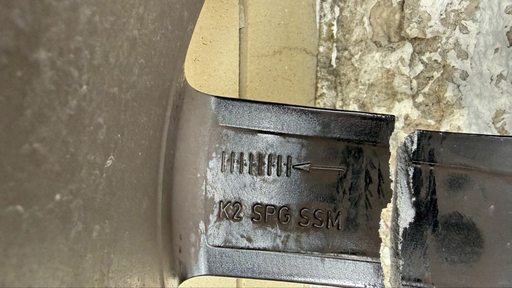 Диск audi a4 a5 B9 f5 8W sline r19 8W0601025FS