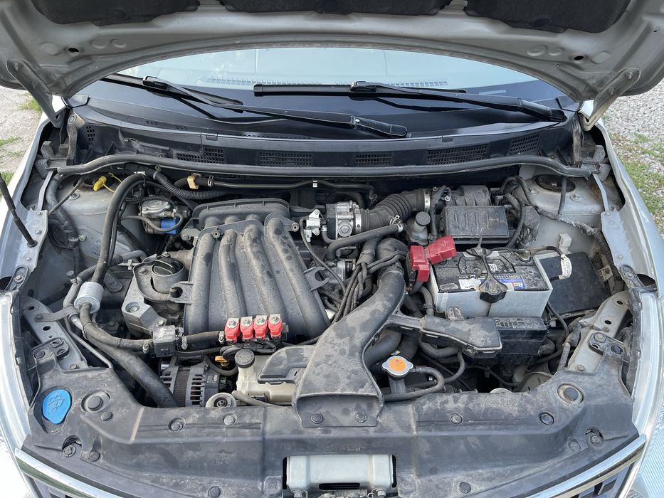 Продам Nissan Tiida АКПП 1.6 гбо  в класному стані
