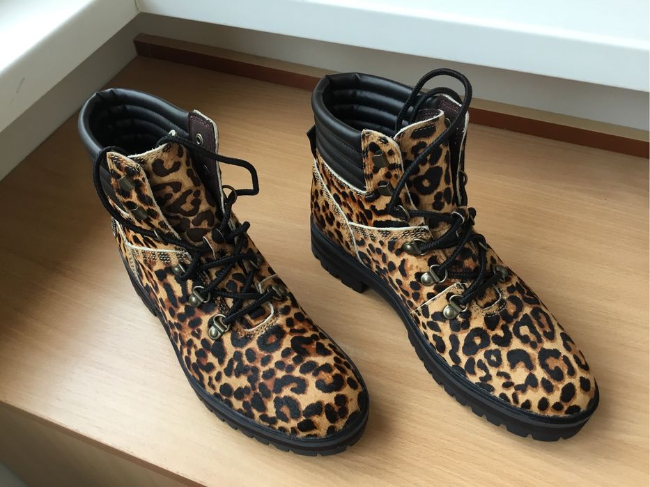 Продам ботинки осень - зима- весна Timberland /Michael Kors