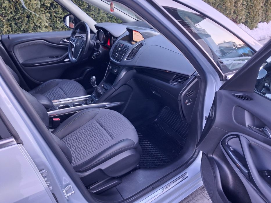 Piękna ZAFIRA TOURER 1,4 turbo +GAZ!2014!wers. COSMO/INNOVATION!