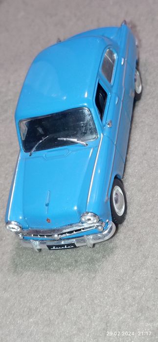 Машинки масштаб 1/43