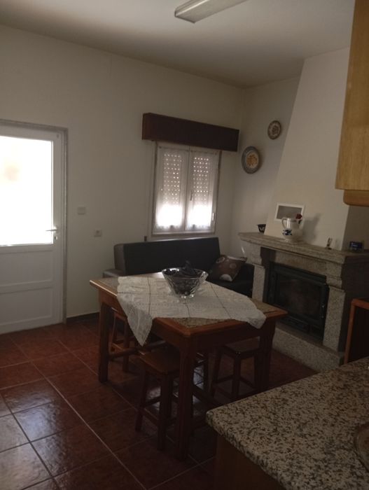 Venda moradia aldeia Lebução