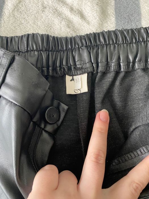 Шорти шкіряні чорні