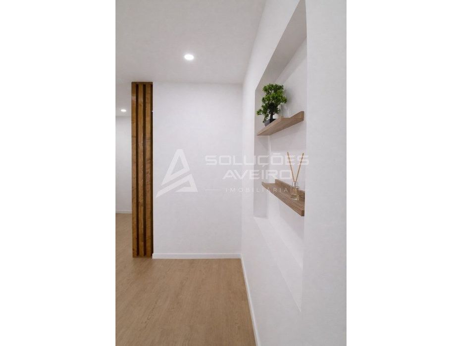 Moradia T2+1 Isolada e Térrea - Renovada em Estarreja