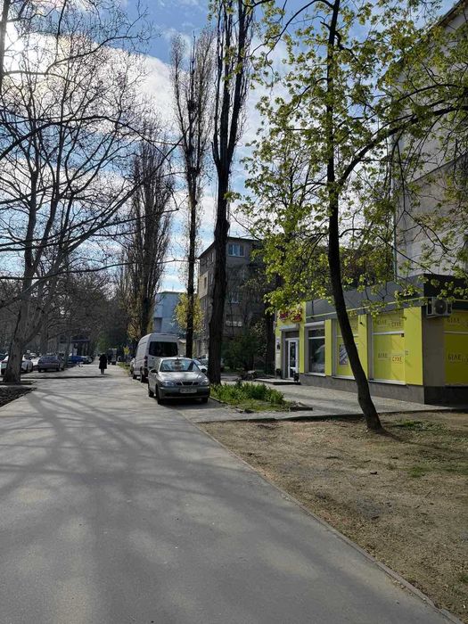 Сдам фасадное помещение 61 м², ул. Филатова район площади Деревянко. Без комиссии.