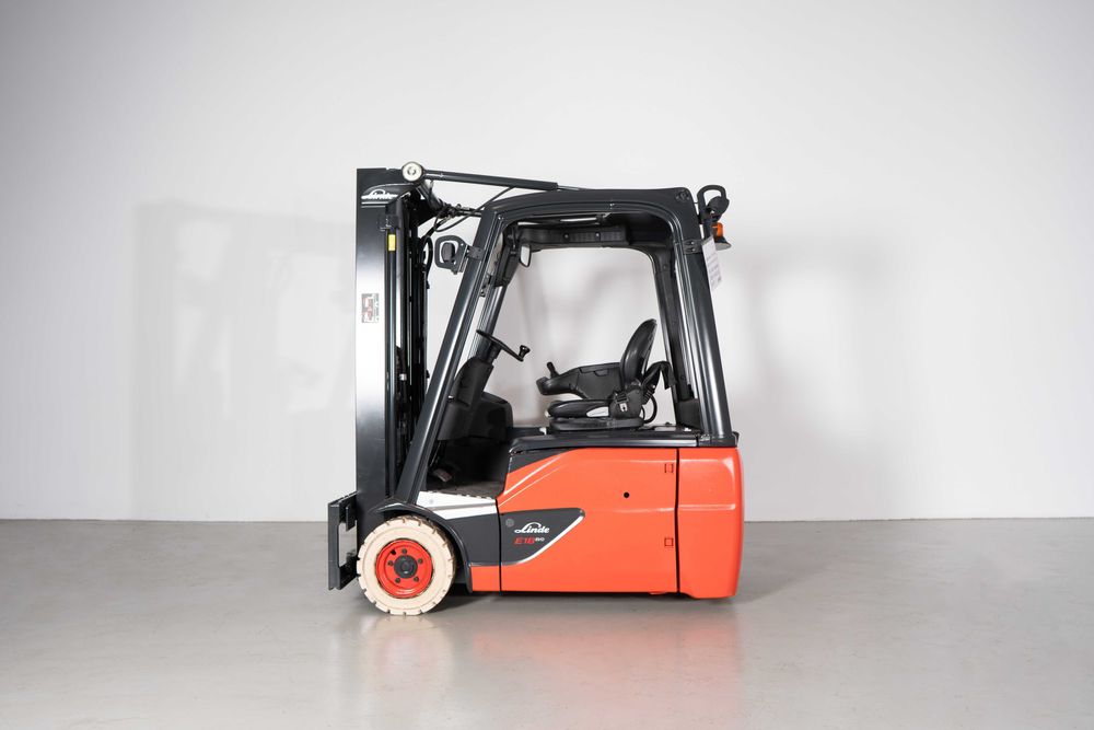 Empilhador Elétrico Linde E18-02 1.800 kg | Usado