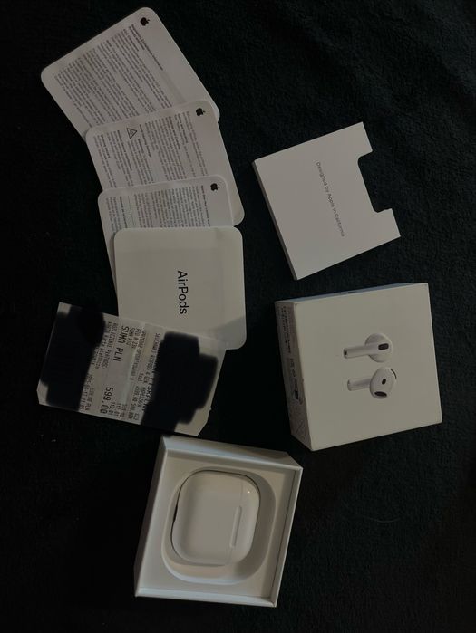 Apple AirPods 4 stan bardzo dobry