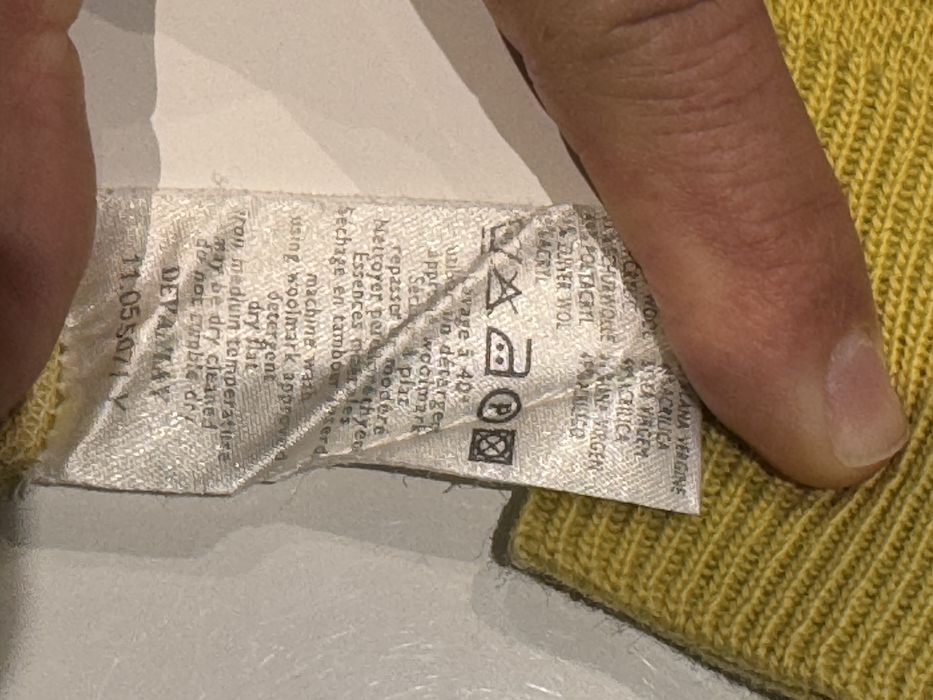 Pulôver Lacoste Cor: Mostarda  - impecável - Tamanho 4