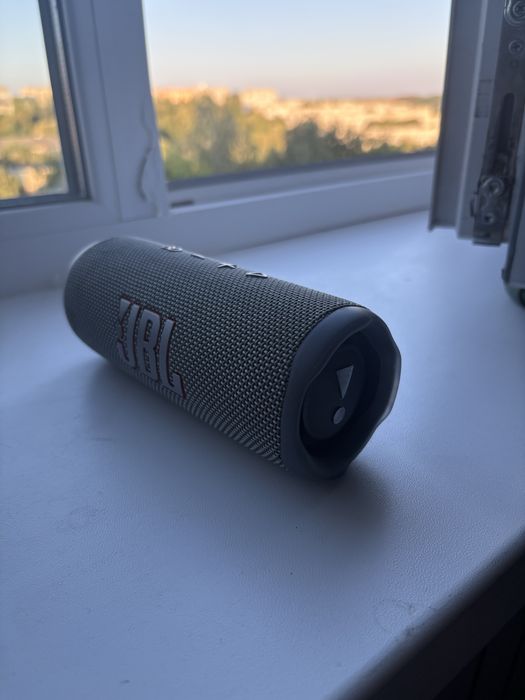Jbl flip 6 в гарному стані