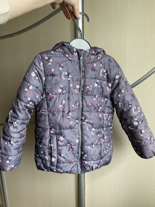 Курточка на дівчинку