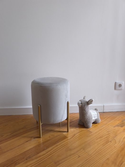Mesa de cabeceira de leitura macia