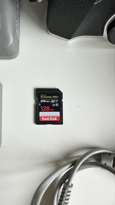 Câmara Olympus OM-D E-M10 Mark II