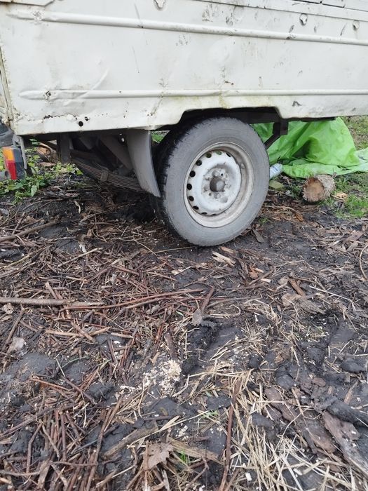 Прицеп автомобільний