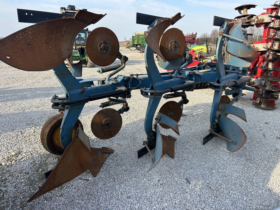 Pług obrotowy overum 3 skibowy, Oryginał