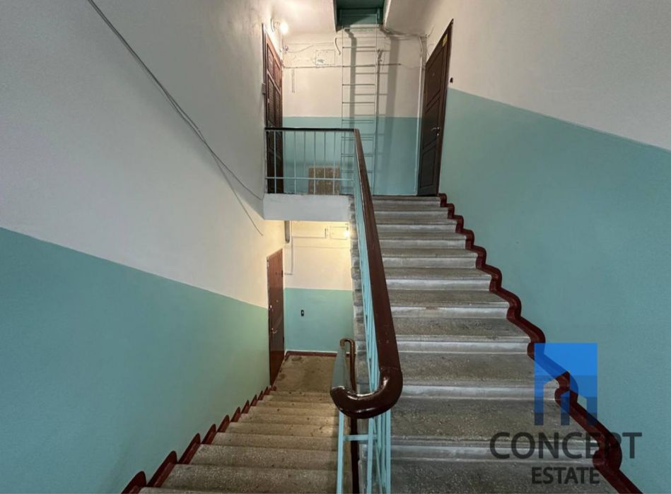 Продам отличную 3к сталинку на ул. Гончара 8!