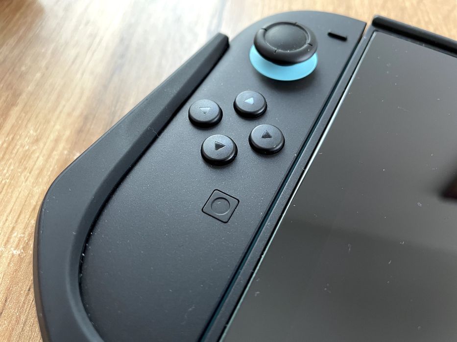 Konsola Nintendo Switch 2 + Pro Kontroler + Etui + 2 Gry + Gwarancja