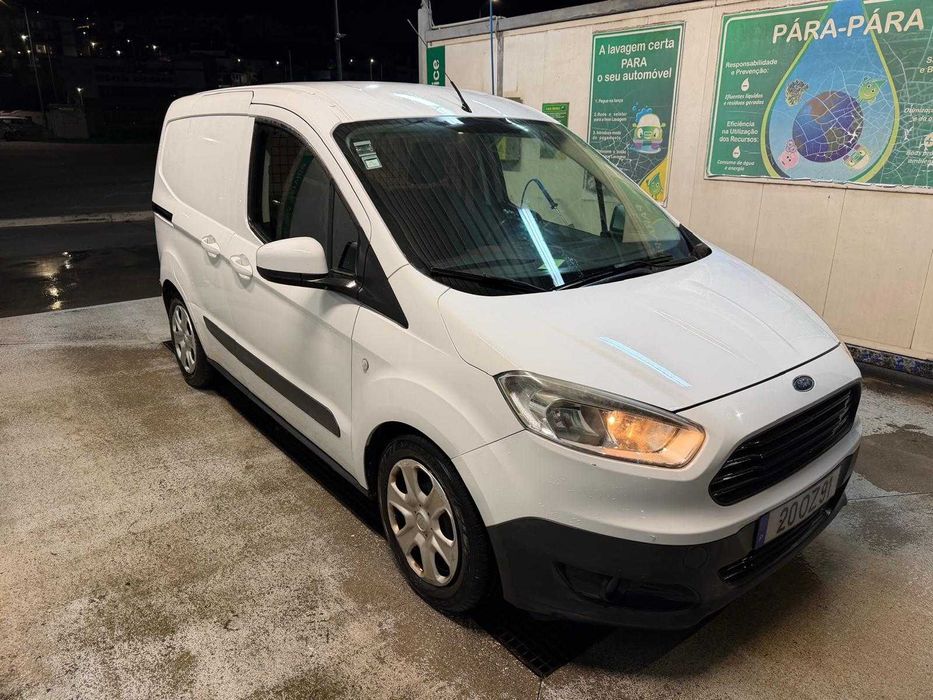 Ford Transit courier