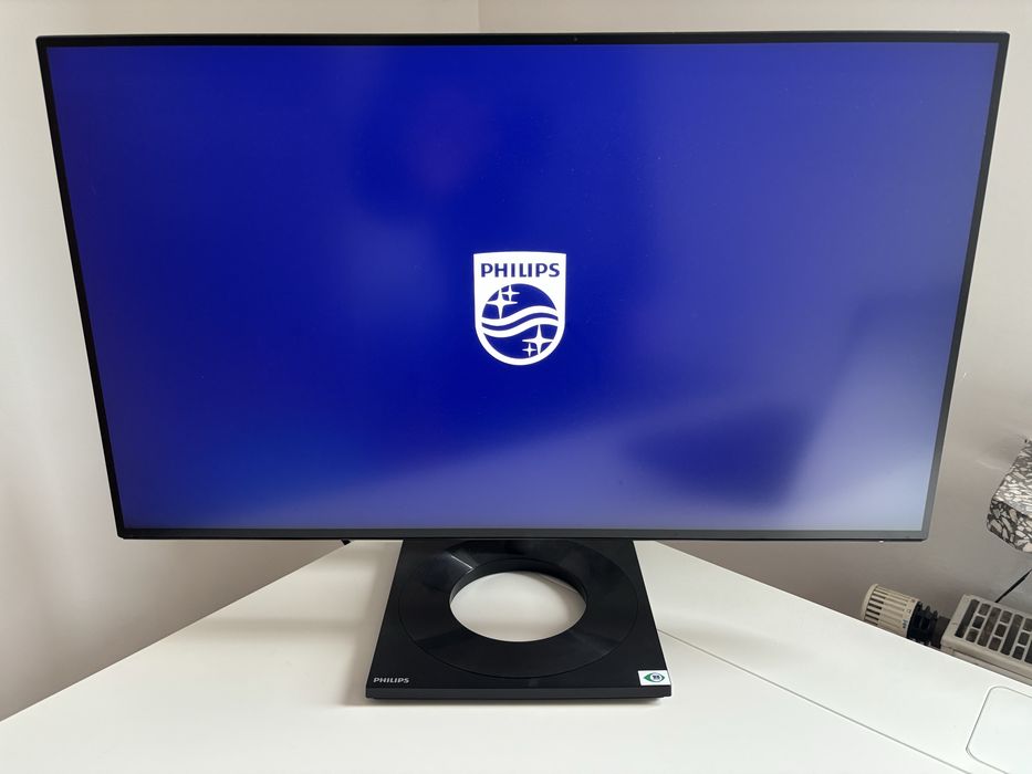 Monitor Philips 27 cali 4K FAKTURA VAT 23%