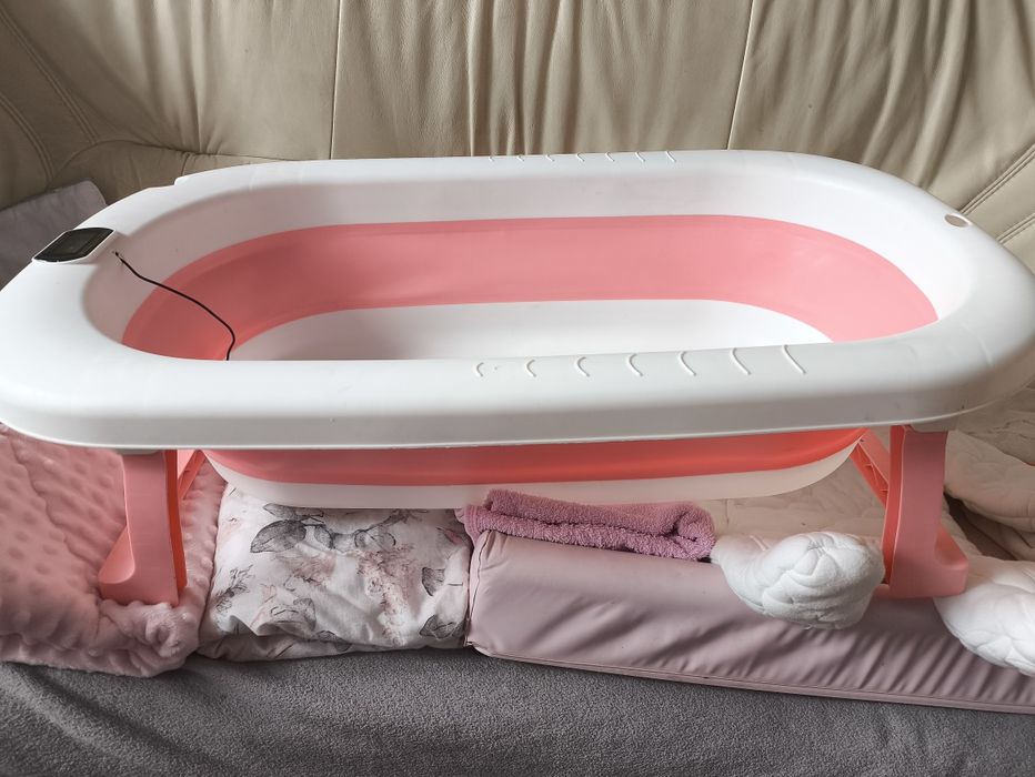 Wanienka składana rożek przewijak zestaw ubrań