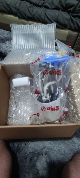 Продам паливний насос Ауді