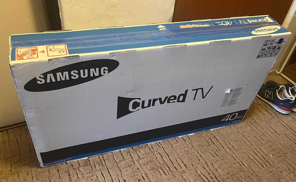 Samsung UE40J6300AW telewizor 40 cali zakrzywiony curved FullHD