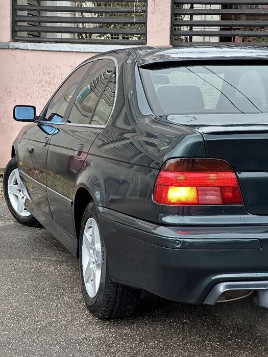 BMW 520 series...