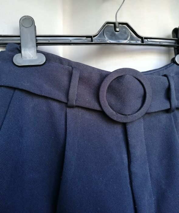 Calças elegantes azul marinho Mango