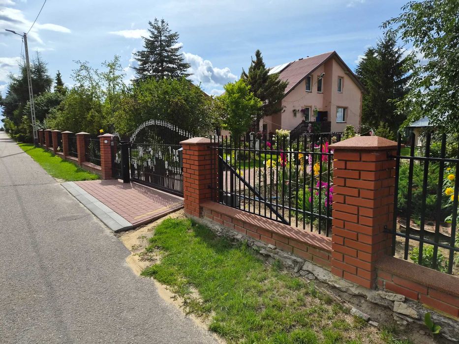 Dom na sprzedaż działka 16a Płoskie k. Zamościa  Zamość