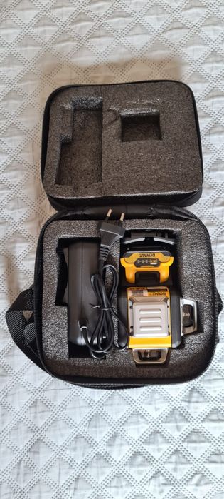 Laser Dewalt completo