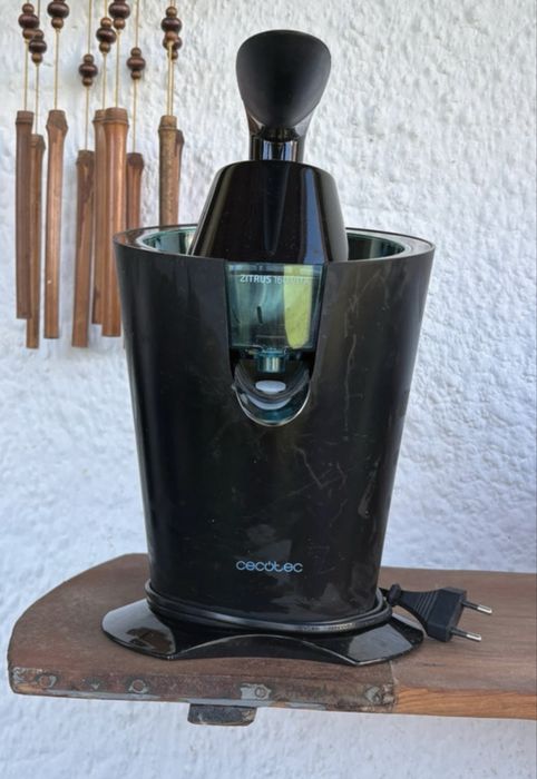 Maquina para sumos de laranja e limao