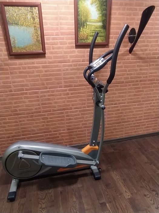 Продам орбитрек E85OP