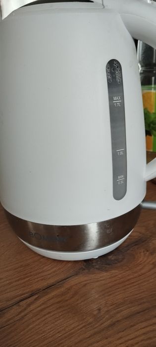 Czajnik bezprzewodowy 2200W