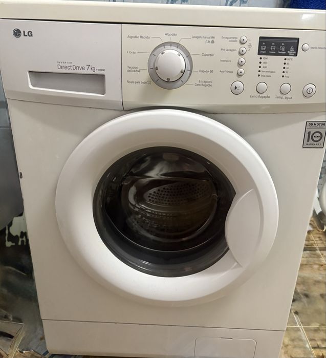 Maquina lavar toupa LG 7kg