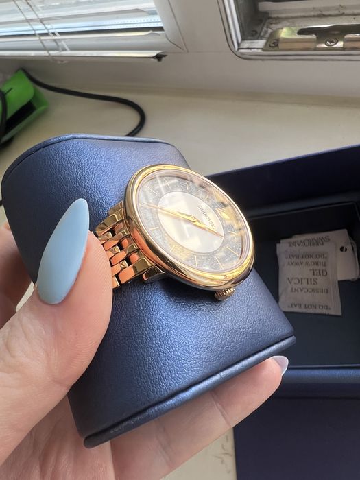 Годинник Swarovski