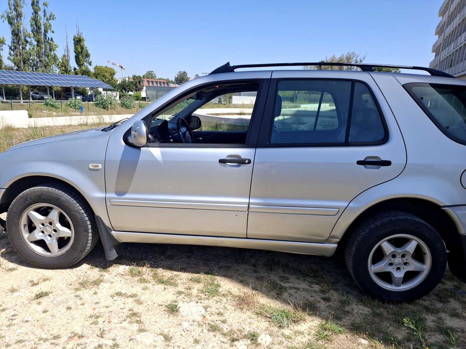 Mecedes Ml270  472000Km em bom estado nao perde oleo nem consome caixa automatica revisoes sempre dentro dos prasos em bom estado 6500 negociaveis