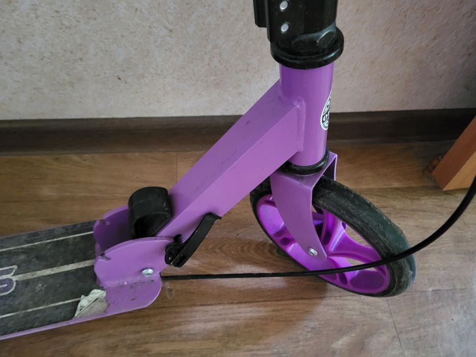 Продам дитячий самокат