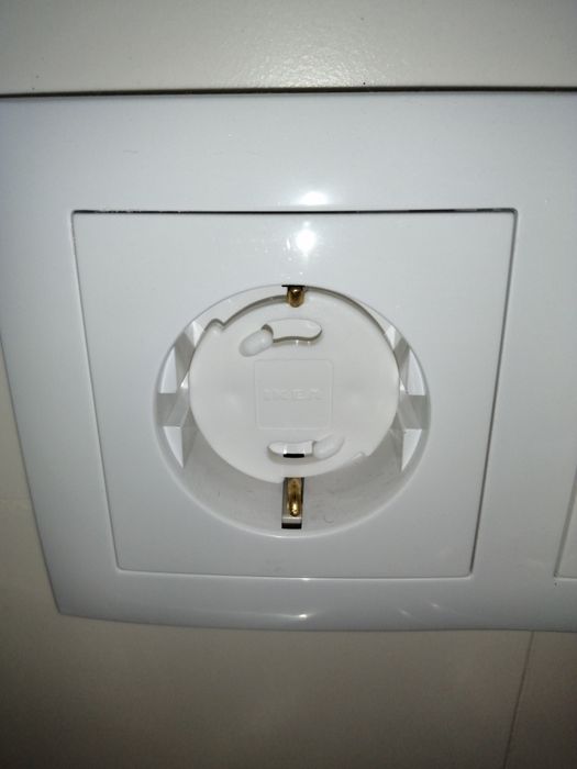 Protetores de tomadas e portas