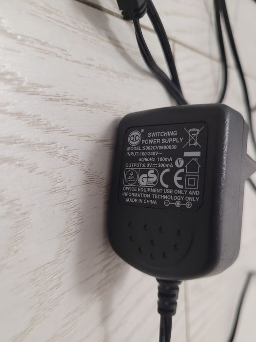 Ładowarka zasilacz uniwersalny