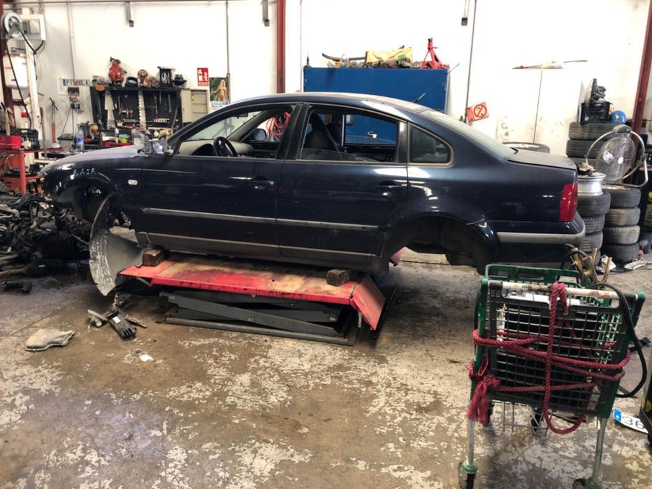Caixa De Velocidades Volkswagen Passat Berlina 3B2